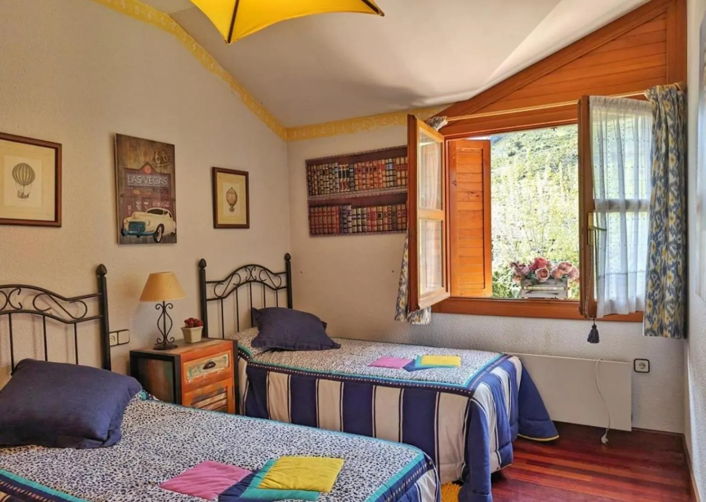 Casa de Férias Encantadora Casa Bien Cuidada Cerca Del Aeropuerto Málaga