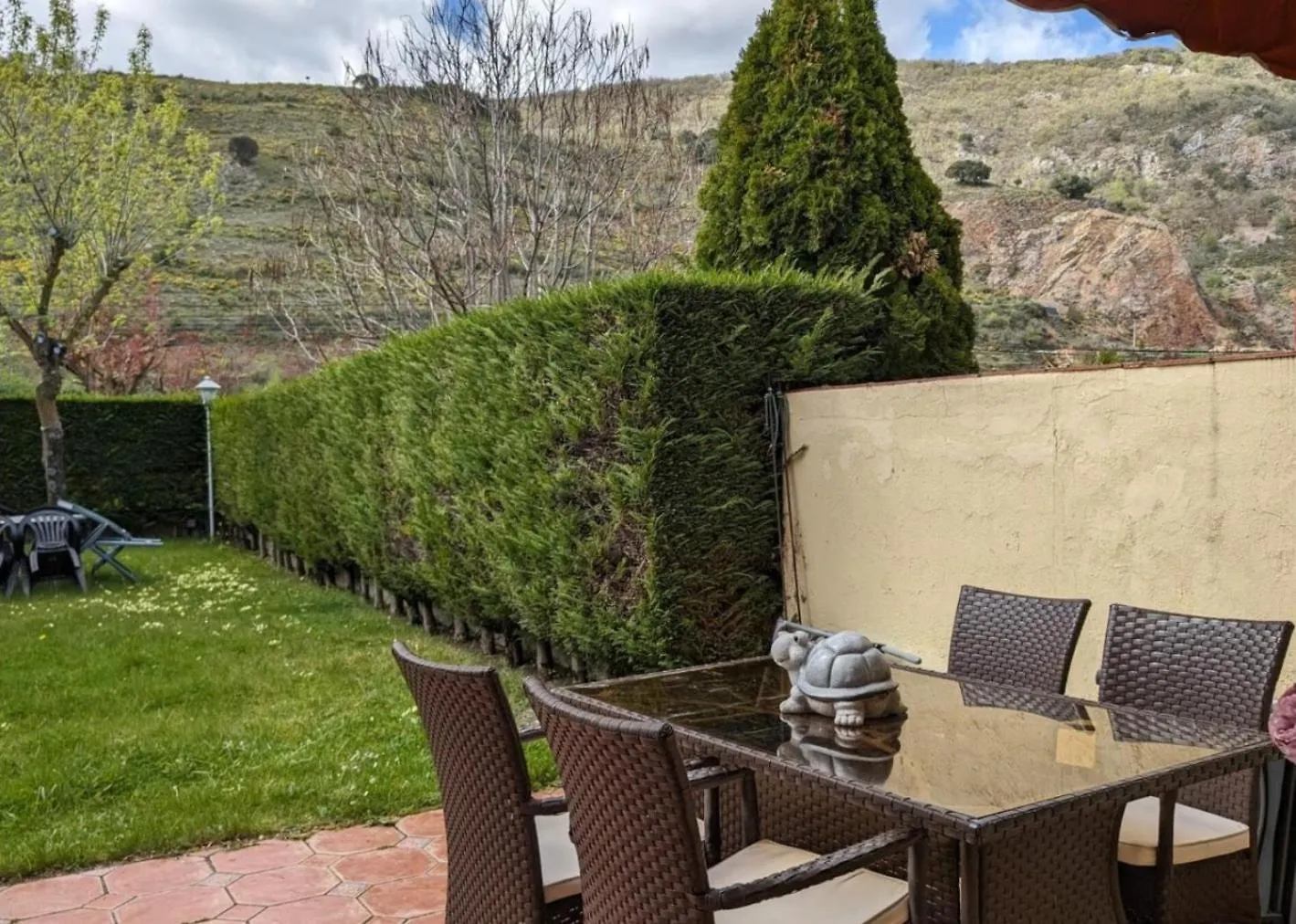 Encantadora Casa Bien Cuidada Cerca Del Aeropuerto Málaga Casa de Férias